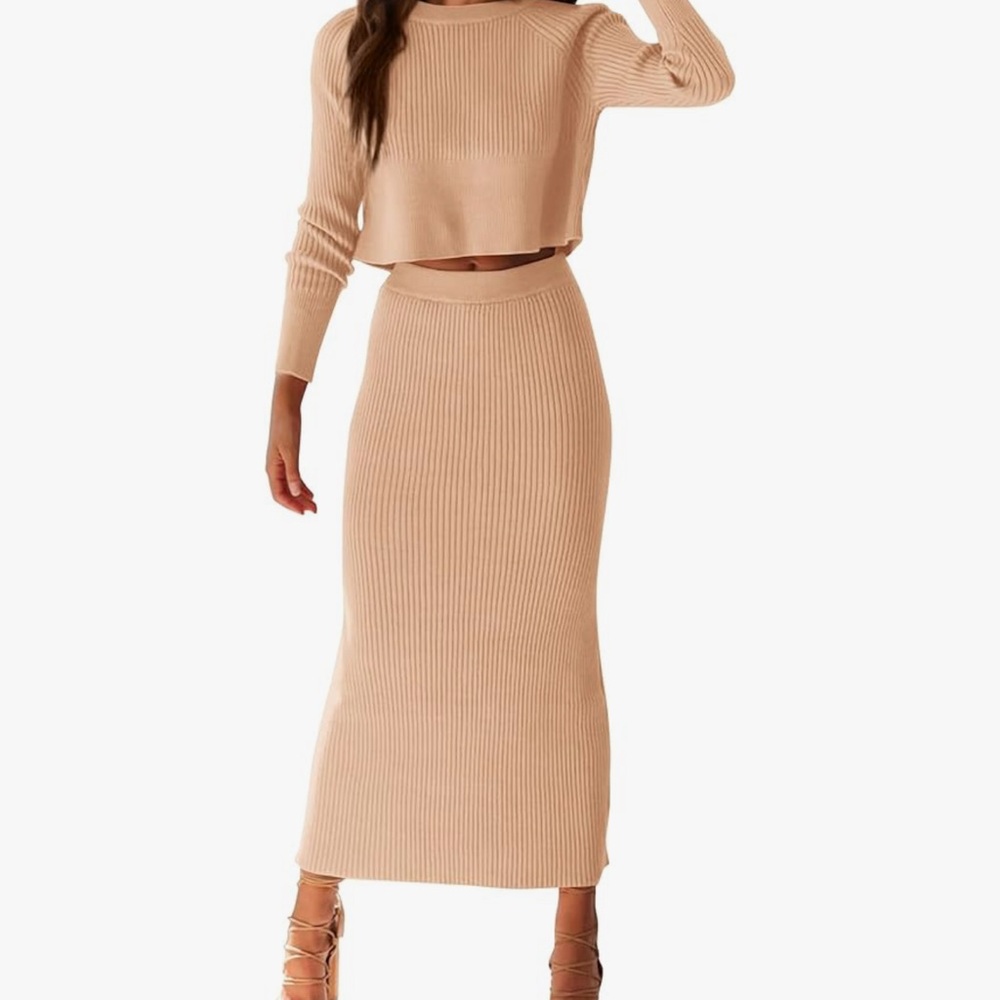 Elegant Tan Ribbed Knit Skirt
